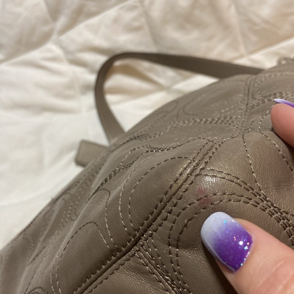 Like new Coach Y2K Signature Hobo Leather Metallic Stitched Signature F19415 - Picture 8 of 16